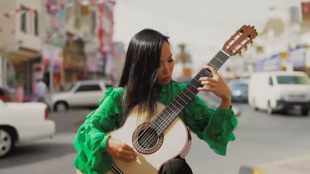 Thu Le Signature Raimundo Guitar - Capricho Arabe F Tarrega - Thu Le