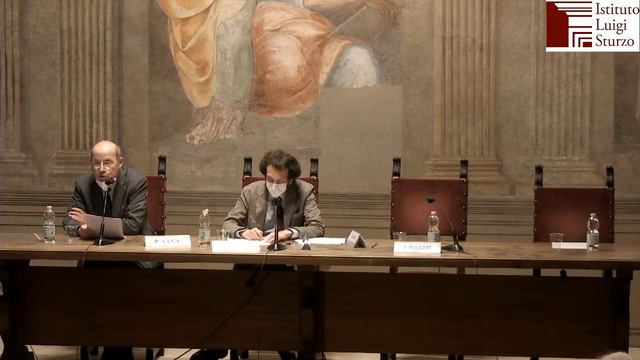 Ai confini del Regno. Vita di don Giuseppe De Luca attraverso le lettere смотреть онлайн