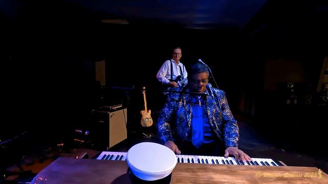 Jim Carter - "When The Saints Go Marching In" смотреть онлайн