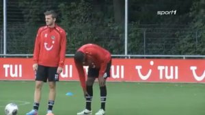 Philipp Lahm fehlt Eintracht Frankfurt nach Knie OP länger als gedacht