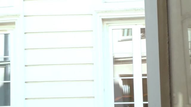 A la fenêtre - It's raining men - Paul Jabara et Paul Shaffer смотреть онлайн