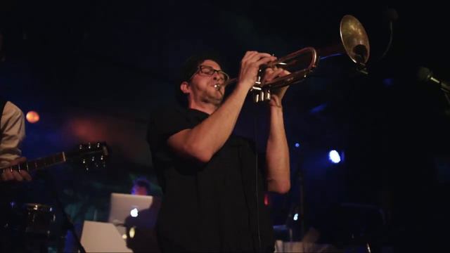 Erwin & Edwin - a perfect drop (Aftermovie 2013) смотреть онлайн