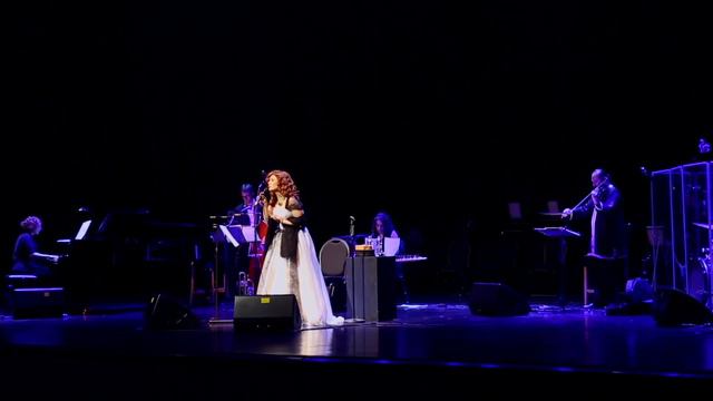 Awal Mousafer-Lena Chamamyan / أول مسافر - لينا شاماميان смотреть онлайн