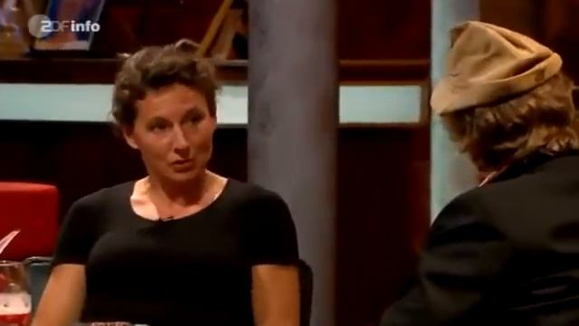 Juli Zeh bei Erwin Pelzig - Völkerrechte смотреть онлайн