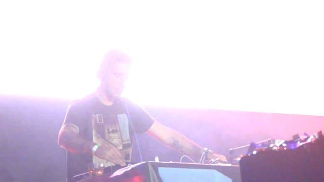 Sied van Riel @ Tele-Club, Yekaterinburg [ Armada weekend - Russia - 24.11.2013 ] смотреть онлайн