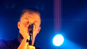 Loic Nottet Million Eyes Voltage Live