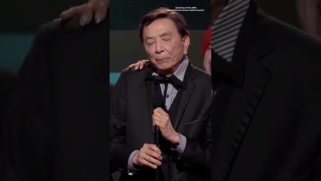 James Wong entertains Sag Awards! смотреть онлайн