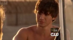 Matt Lanter Shirtless 90210 - 03