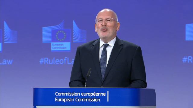 [EU] Commissioner Frans Timmermans briefs press after European Commission meeting (3 Apr. 2019) смотреть онлайн