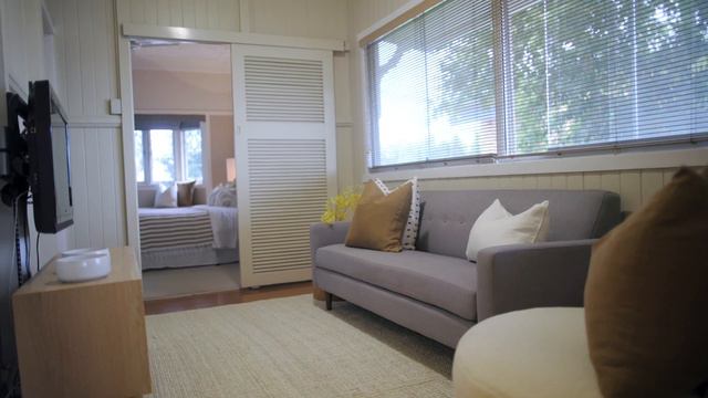 George Moloney - Ray White Ascot: 123 Crescent Rd, Hamilton смотреть онлайн