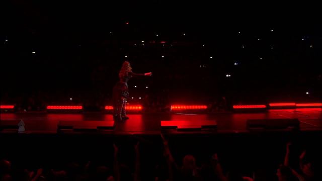 Severina - Kradeš sve (live @ DUK tour) смотреть онлайн