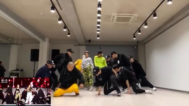 Hwasa X Chungha 'Mi Gente' Dance Mirrored