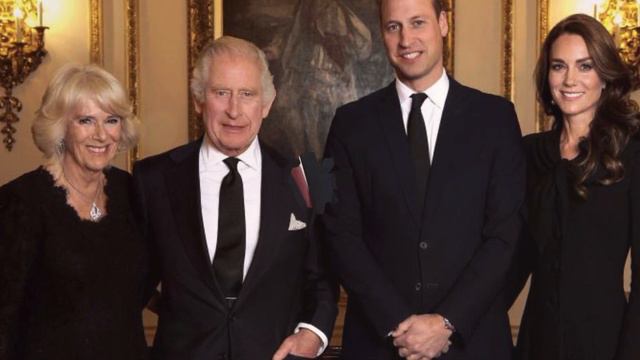 Charles III et le prince Harry un commentateur de la famille royale brise le silence смотреть онлайн