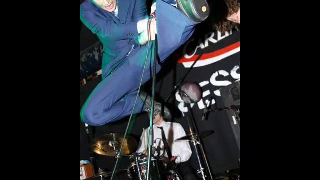 Ricky Wilson in Fire смотреть онлайн