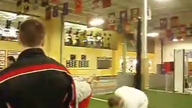 Training with AMA Fight Club: Warmup with agility drills and dynamic stretches смотреть онлайн