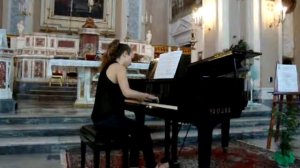 MARIA LUISA KITZMAN PERFORMS SCARLATTI PIANO SONATA IN F SHARP MAJOR