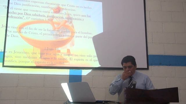 El Lavacro o la fuente de bronce- Roger Espinosa смотреть онлайн