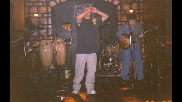 Johnny The world is a ghetto roccadevandro 2002.wmv смотреть онлайн