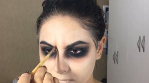 Halloween Tutorial - Caveira Fácil | Emily Cecília Makeup