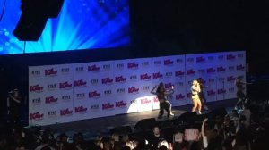 Hilary Duff - Come Clean (Live At KISS Concert 2015)