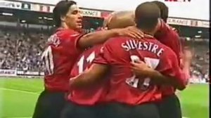 Juan Sebastian Veron superb pass to Ryan Giggs