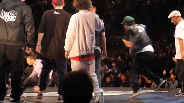 Big Daddy Kane at Red Bull BC One Tokyo 2010 смотреть онлайн