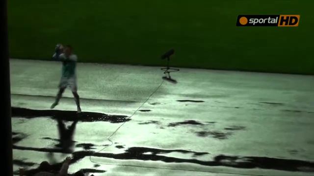 Йоргачевич празнува с юбилейната фланелка пред Сектор ''Б'' смотреть онлайн