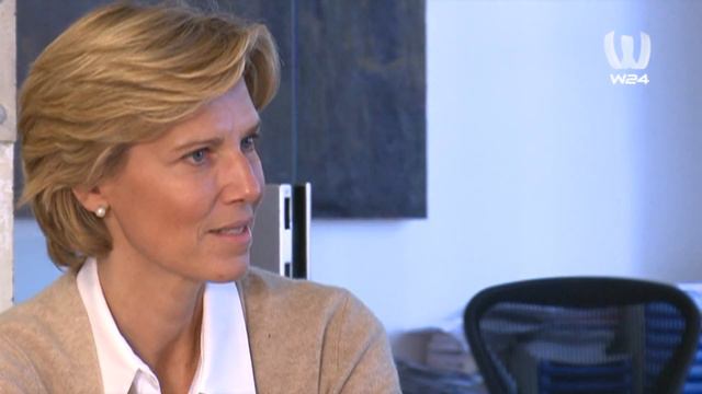 Desirée Treichl-Stürgkh über ihre neue Aufgabe als Opernballorganisatorin (2011) смотреть онлайн