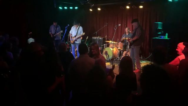 Choctaw Bingo by James McMurtry live at Lulu’s Downstairs, Manitou Springs, Colorado смотреть онлайн