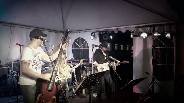 BIGGS B SONIC & VAN WOLFEN - That's Allright Mama-Jam