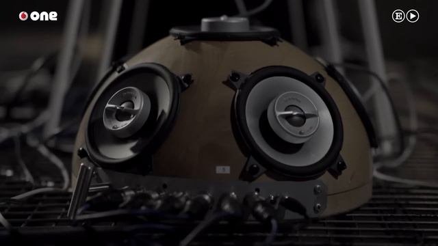 Ge Wang convierte tu móvil en una ocarina, tu tablet en un violín смотреть онлайн