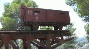 The Wagon Monument Yad Vashem - אנדרטת הקרון יד ושם