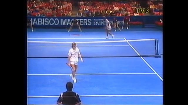 Edberg to serve. смотреть онлайн