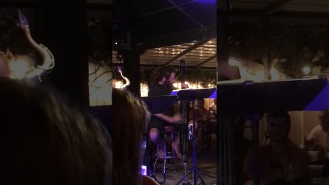 Brian Henderson, Tonic Blue смотреть онлайн