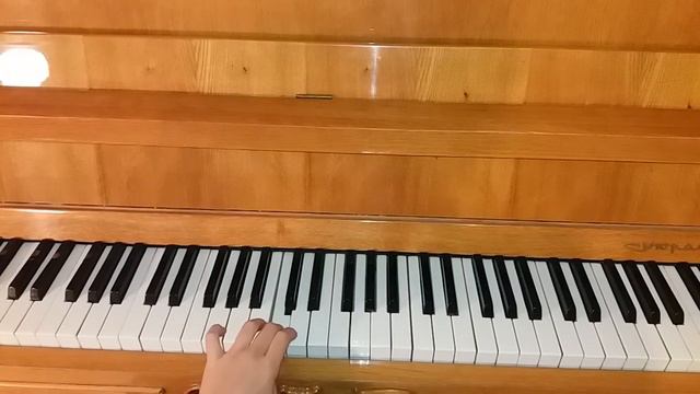 Перший урок гри на фортепіано (пісня Диби диби) смотреть онлайн