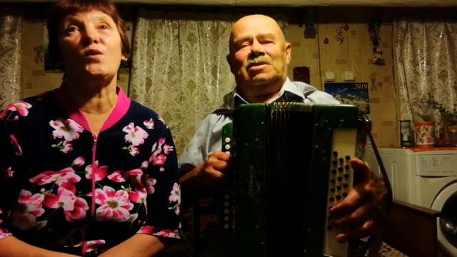 =РОМАШКА БЕЛАЯ= В МЕДЛЕННОМ ИСПОЛНЕНИИ! ПОЮТ ОЛЬГА ФИЛИППОВА И ВАСЯ ПОПОВ В ДОМЕ КИНО ВАСЯ НА КУХНЕ