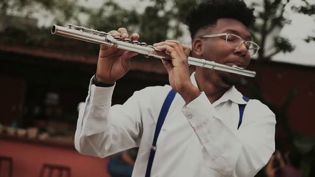 Flauta / violão e Baixo acústico смотреть онлайн