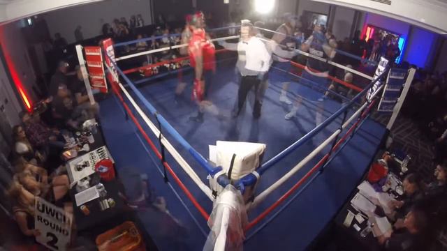 Ultra White Collar Boxing | Nottingham | Jon Willett VS Russell Davis смотреть онлайн