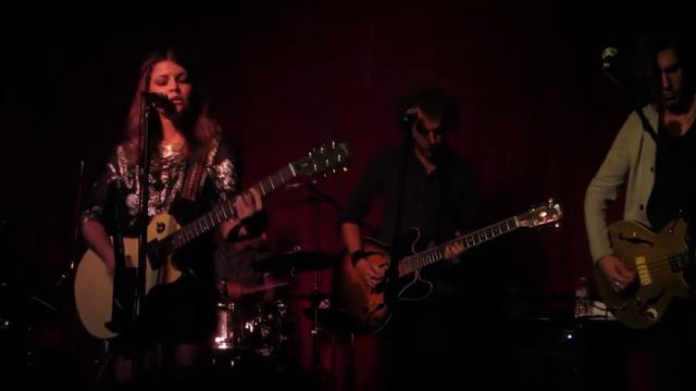 Erin McCarley - What I Needed (Live @ The Hotel Cafe, 2012) смотреть онлайн