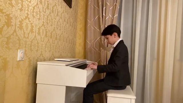Цулая Георгий.  J.F.Burgmuller " Arabesque" (Арабеска) «Дитяча музична школа № 1 ім. Л.Бетховена»