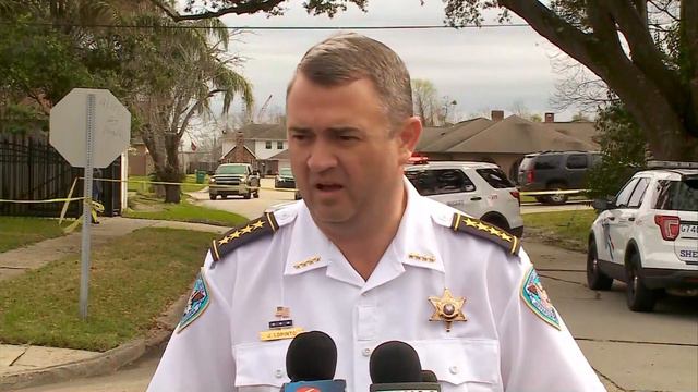 'You'll find 4 bodies when you get here' - Haunting 911 call before family found dead смотреть онлайн