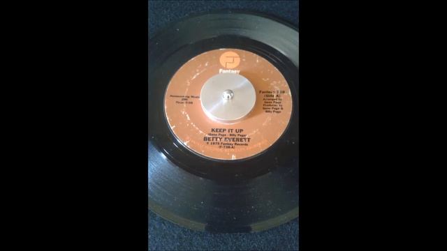 BETTY EVERETT .. KEEP IT UP .. 45T 1975... смотреть онлайн