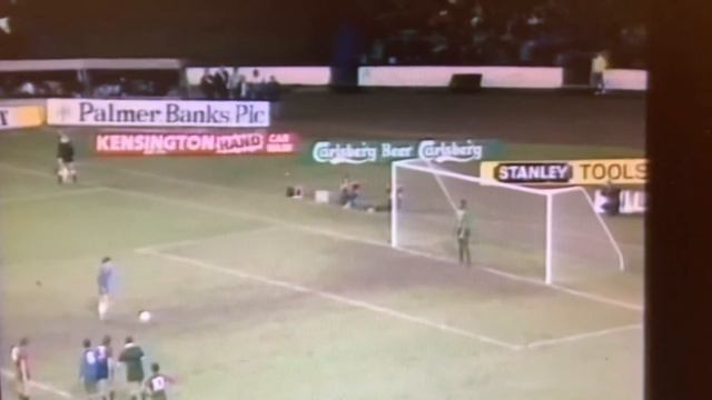 Chelsea 4 City 1 - 84-85 - Pat Nevin comedy penalty miss смотреть онлайн