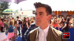 Connor Franta Talks Leaving O2L, His Relationship With the O2L Boys & Supporting Trevor Moran!