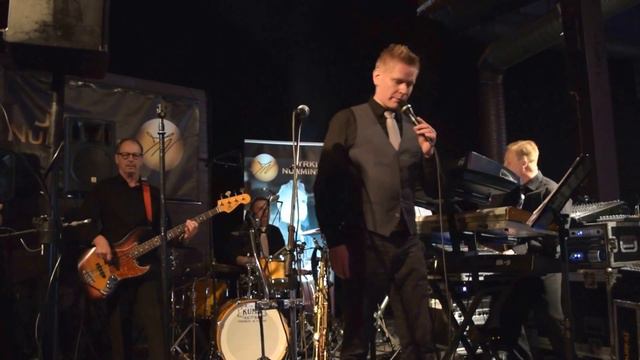 Jyrki Nurminen ja Ari Nylundin Orkesteri - Hound Dog
