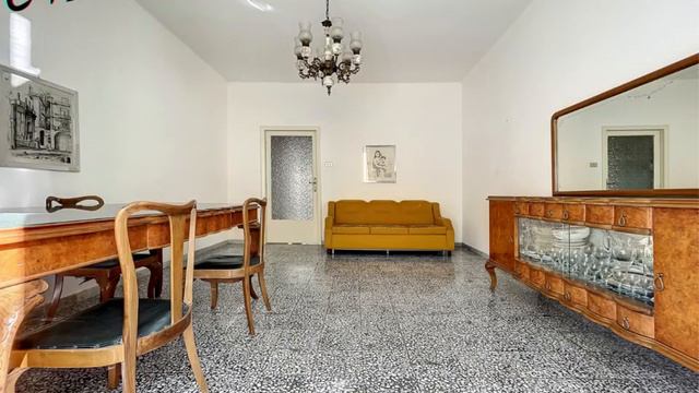 Molfetta Via G. Bovio (Zona Centro) 1° Piano 83mq INTERNI + 2 Balconi di 10mq смотреть онлайн