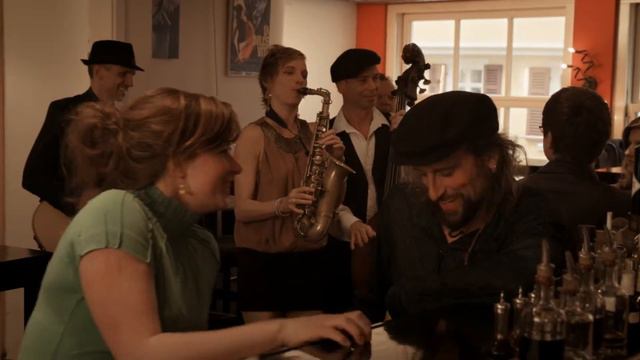 Die Saxophonfrau Helen Hofmann смотреть онлайн