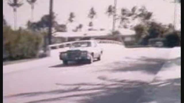 Driving Miss Linda Crazy смотреть онлайн