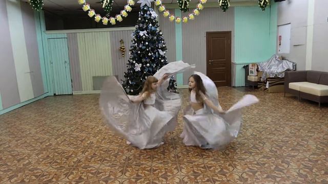 Ангелы ( Сурикова Злата и Мошкина Анечка) смотреть онлайн