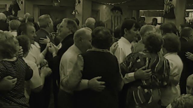 John Hogan - The Old Dance Hall смотреть онлайн